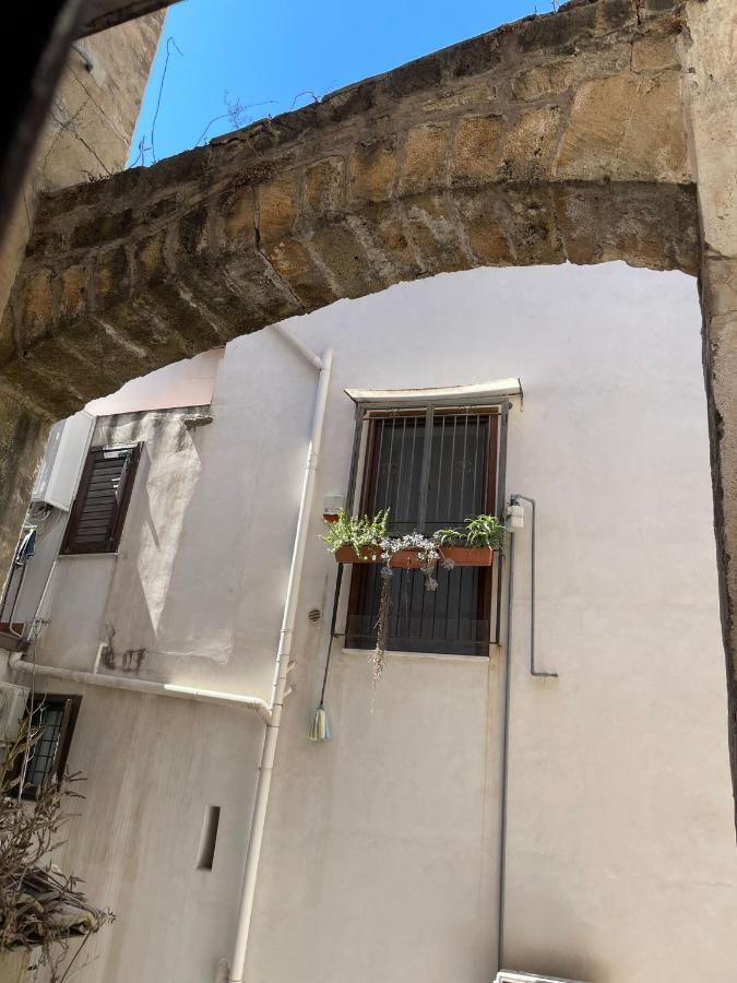 A Casa Di Elena Apartment Palermo Exterior photo